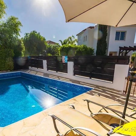In Sleeps 6 Includes Swimming Pool Air Con And Wifi 0 0 Πέγεια